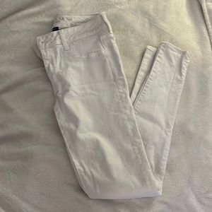 American Eagle, size 4, white